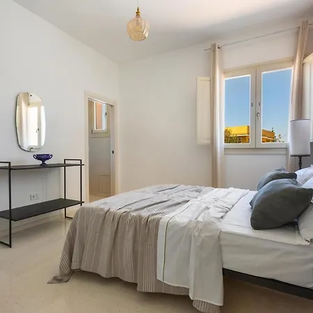 Donna Sofia By Perle Di Puglia *