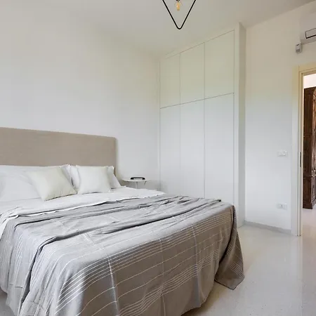 Donna Sofia By Perle Di Puglia *