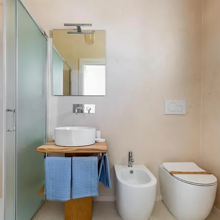 Donna Sofia By Perle Di Puglia